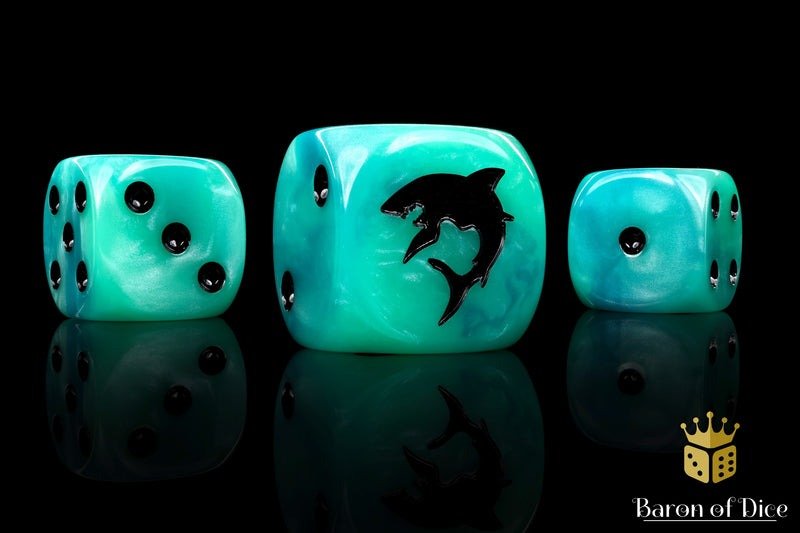 Great White Shark - Hand Crafted Resin 25 Round Corner Dice Set - Gootzy Gaming