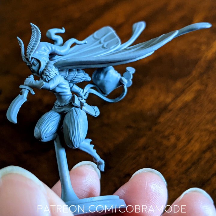 Axenus, Noctuoidea Moth Rogue - Single Roleplaying Miniature for D&D or Pathfinder - 32mm Scale Resin 3D Print - Cobramode - Gootzy Gaming