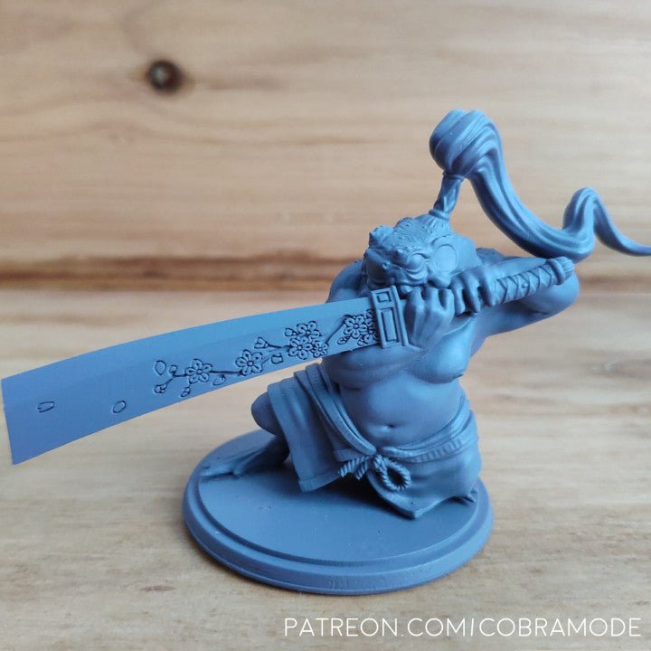 Hikiyori, Hikiga Frog Swordsman - Single Roleplaying Miniature for D&D or Pathfinder - 32mm Scale Resin 3D Print - Cobramode - Gootzy Gaming