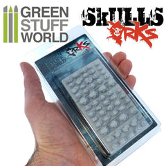 Ork Skulls - Unpainted Cast Resin Decoration Kit - Green Stuff World - Gootzy Gaming